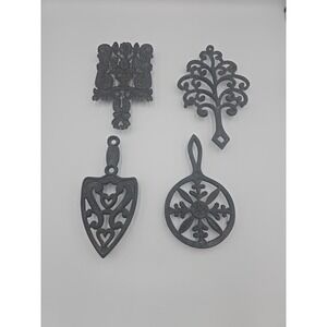 Vintage Wilton Cast Iron Wall Hanging Trivets Lot of 4, Decorative‎ Kitchenware